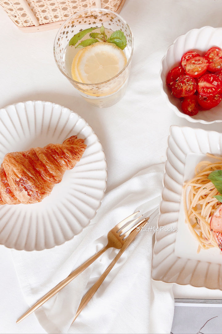 Vintage Scallop Dining