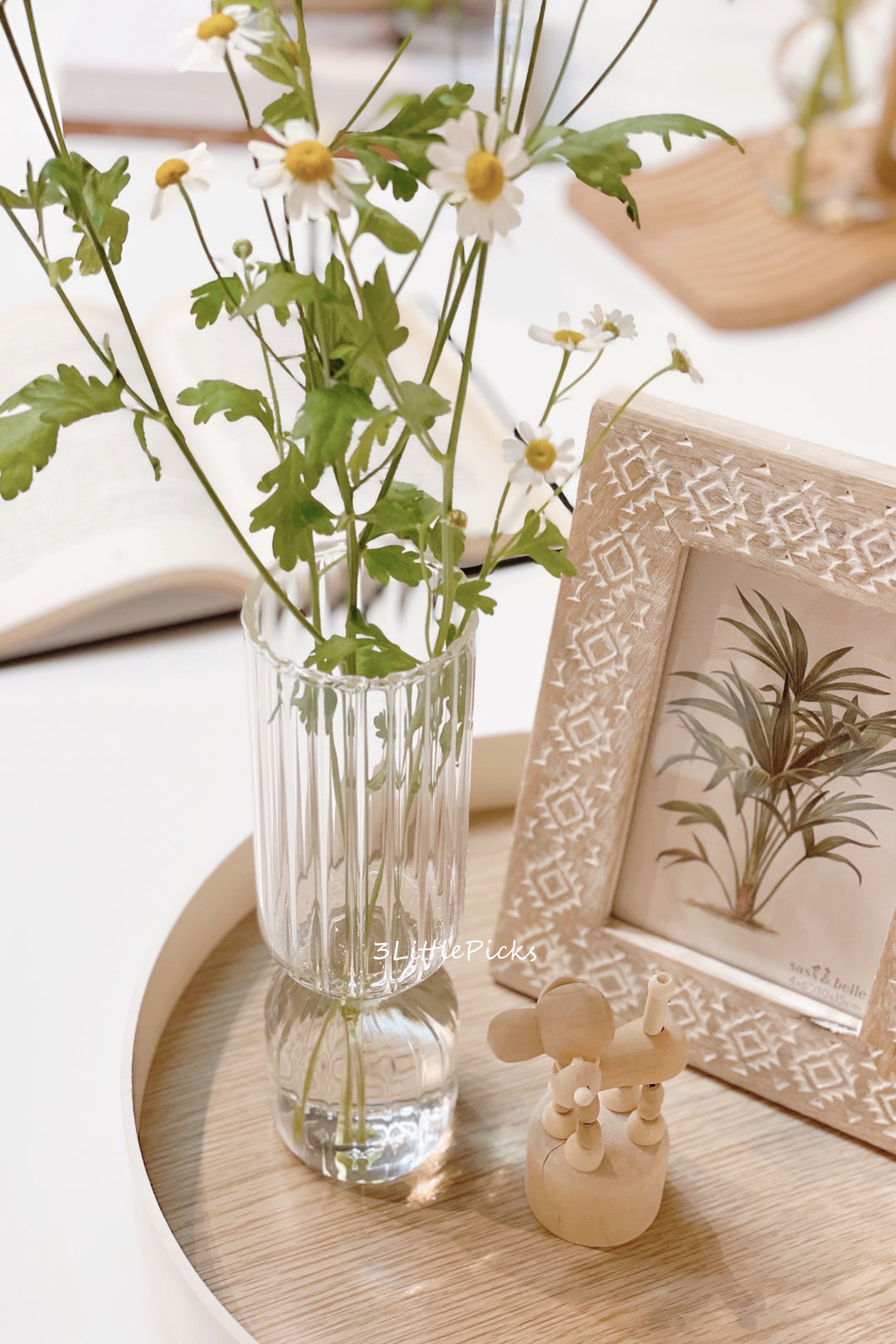 Transparent Grooved Glass Vase