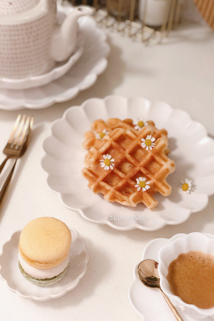 Chrysanthemum Dining