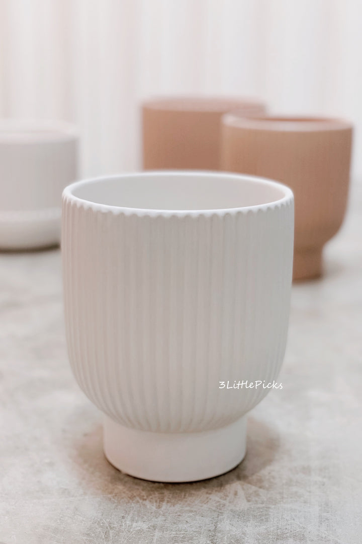 Simple Fluted Flowerpots