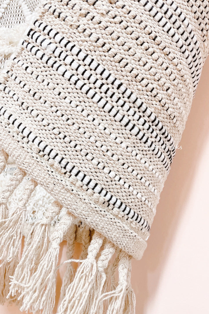 Handwoven Tufted Cotton Rug