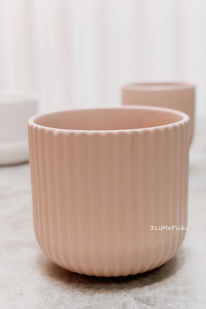 Simple Fluted Flowerpots