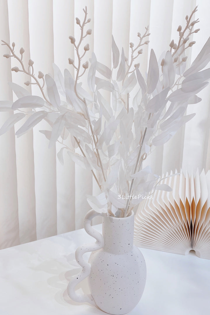 Simple White Willow Leaves