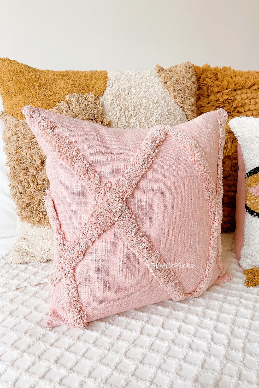 Dusty Pink Cotton Slub Tufted Square Cushion Cover Irregular Lines