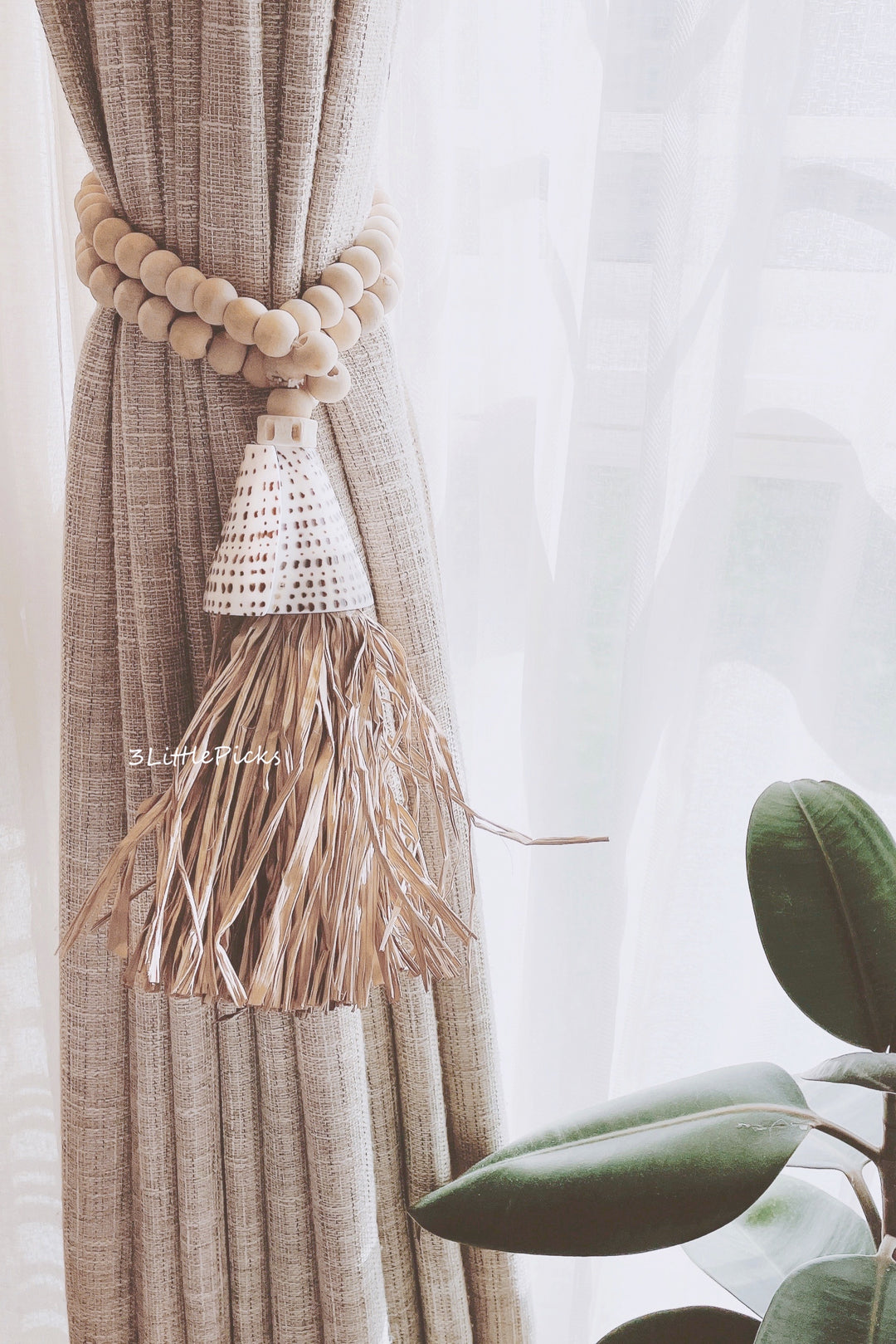 Wooden Beads Hanging with Conus Shell and Seagrass Tassel