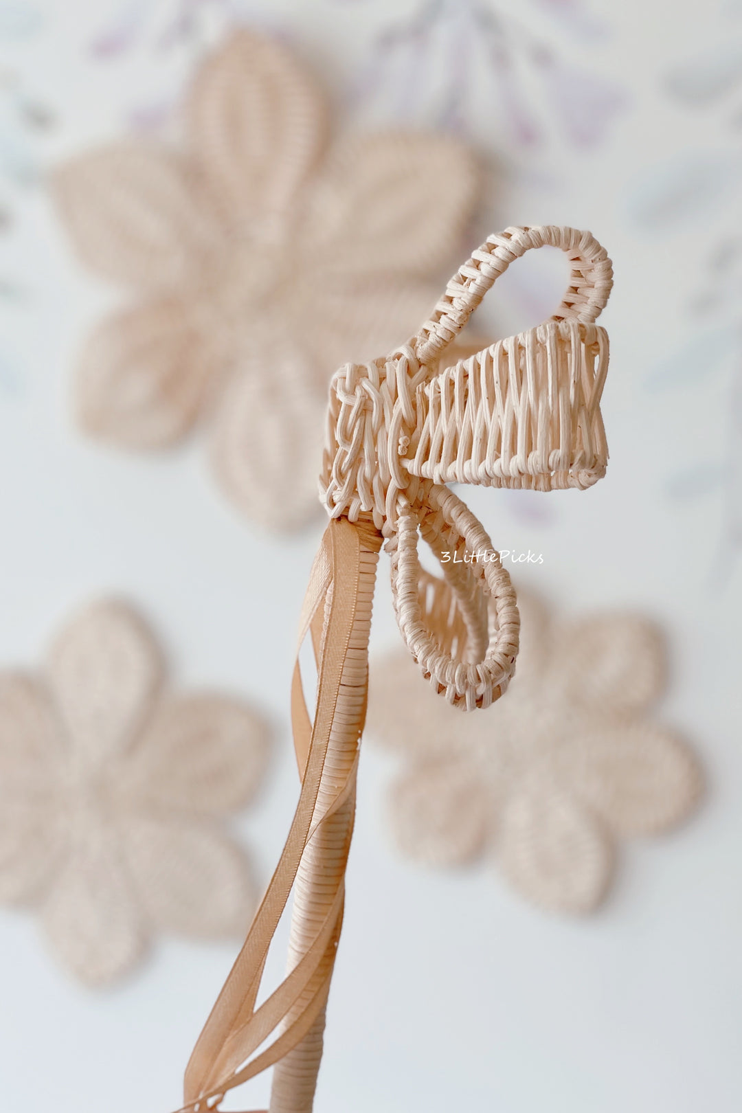 Rattan Flower Wand