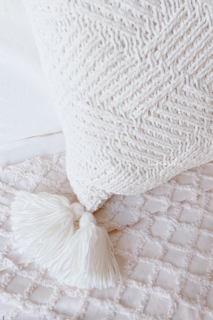 Cream White Knitted Cushion Cover